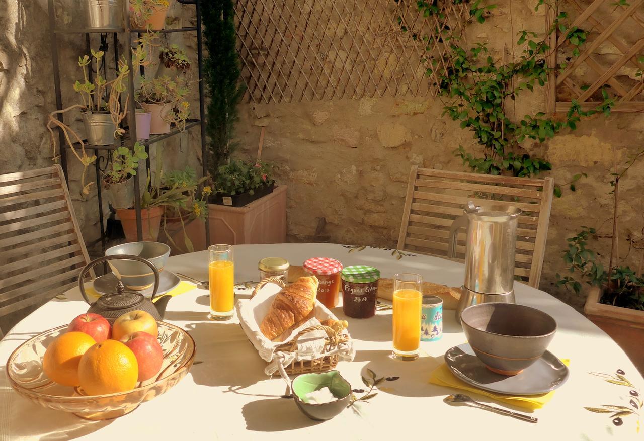La Colline Bleue Bed & Breakfast Banne Exterior photo